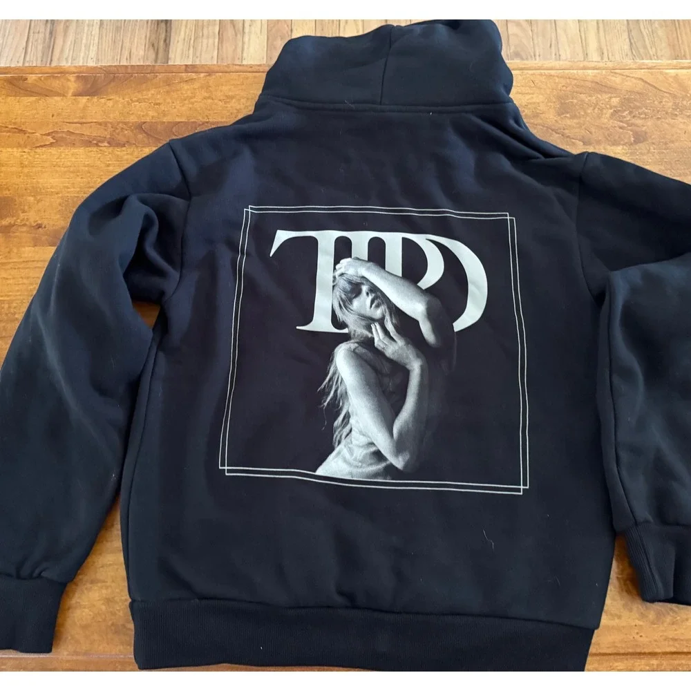 Taylor Swift Merch excellent used